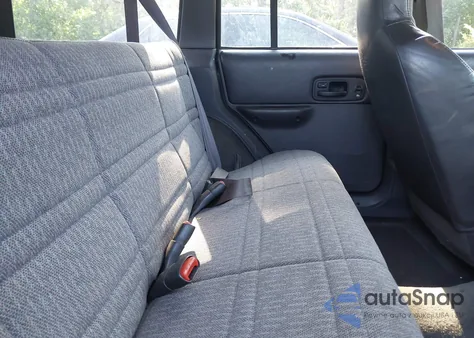 2001 Jeep Cherokee Sport from USA, damaged, VIN 1J4FT48SX1L604373